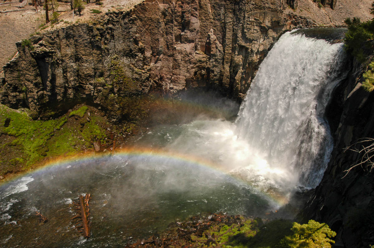 rainbow falls near mammoth lakes california