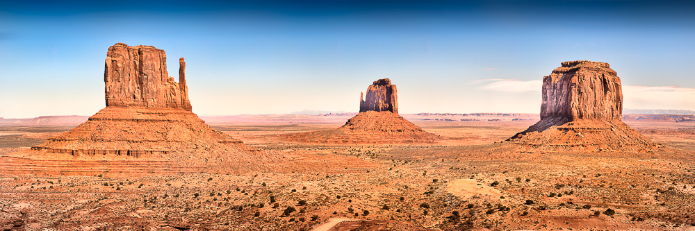 buttes at monument valley